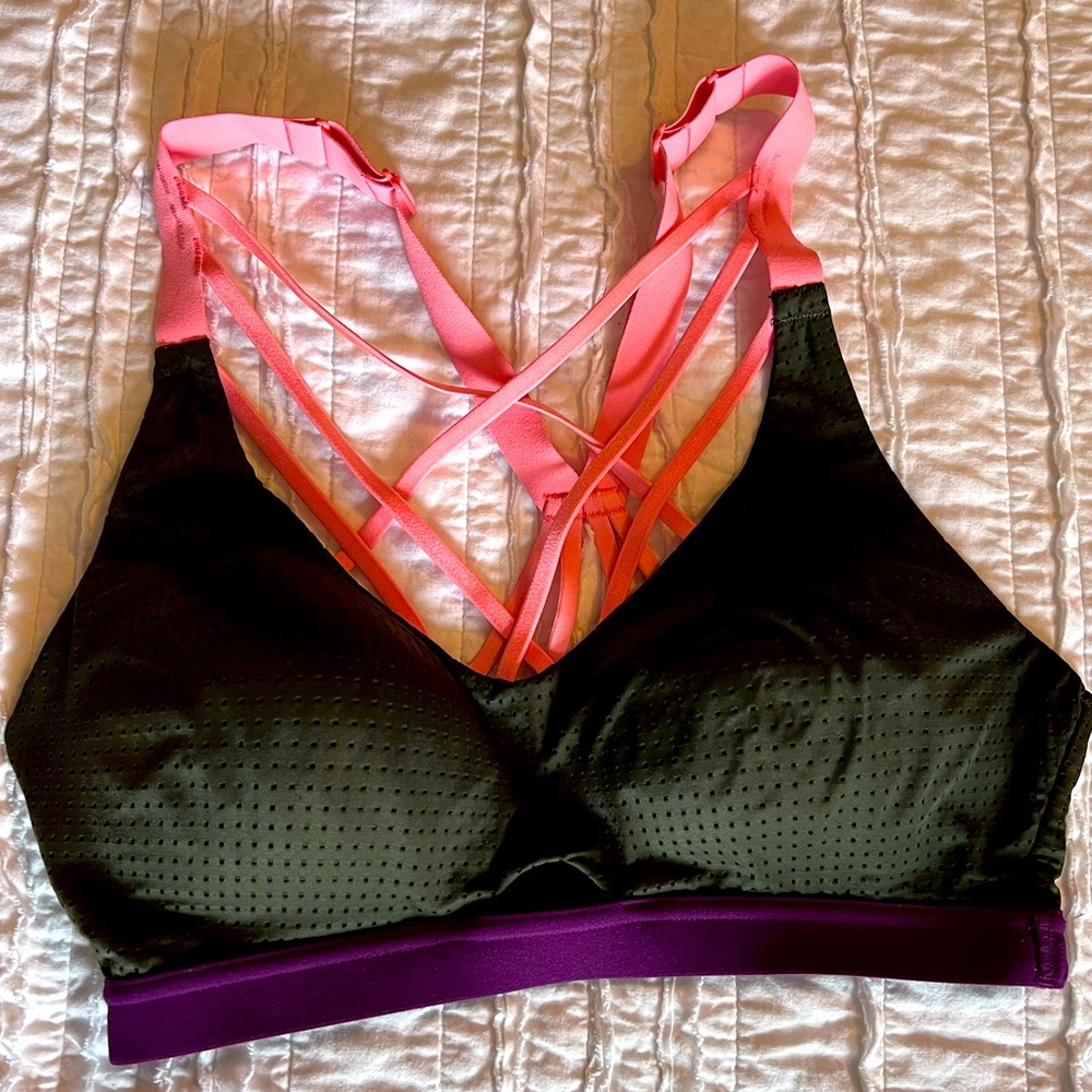 Victorias Secret Sports Bra 34C
